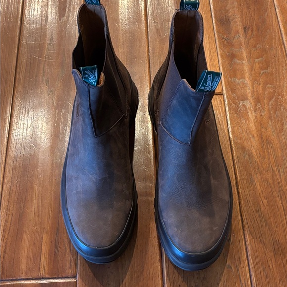 NWOB Polo Ralph Lauren Logan Suede Chelsea Boots - Picture 3 of 5